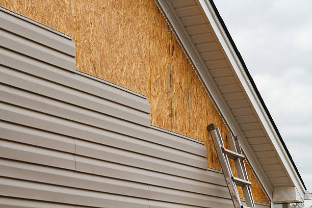 24/7 Emergency Storm Damage Siding Repair experts in Collinsville, VA